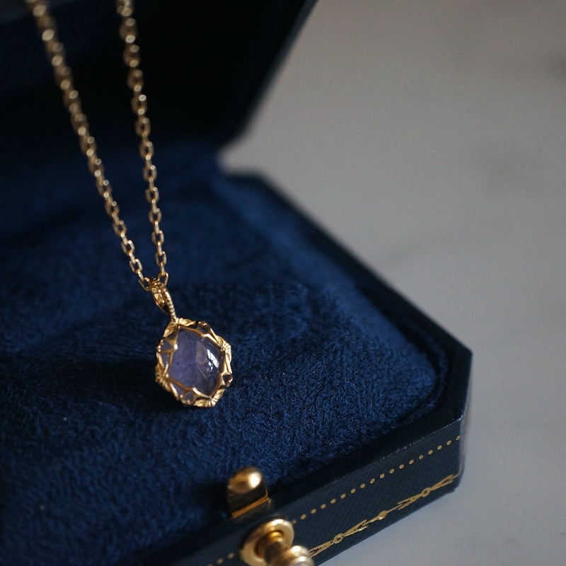 Women's Vintage Natural Amethyst Feldspar Silver Gold-Plated Necklace