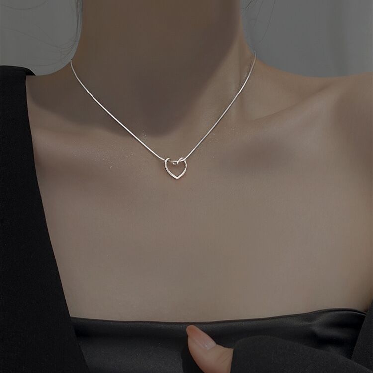 Women's Sterling Silver Elegant Hollow Heart Necklace