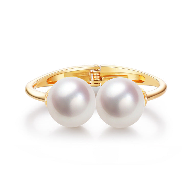 Women's Vintage Asymmetric Pearl Bracelet