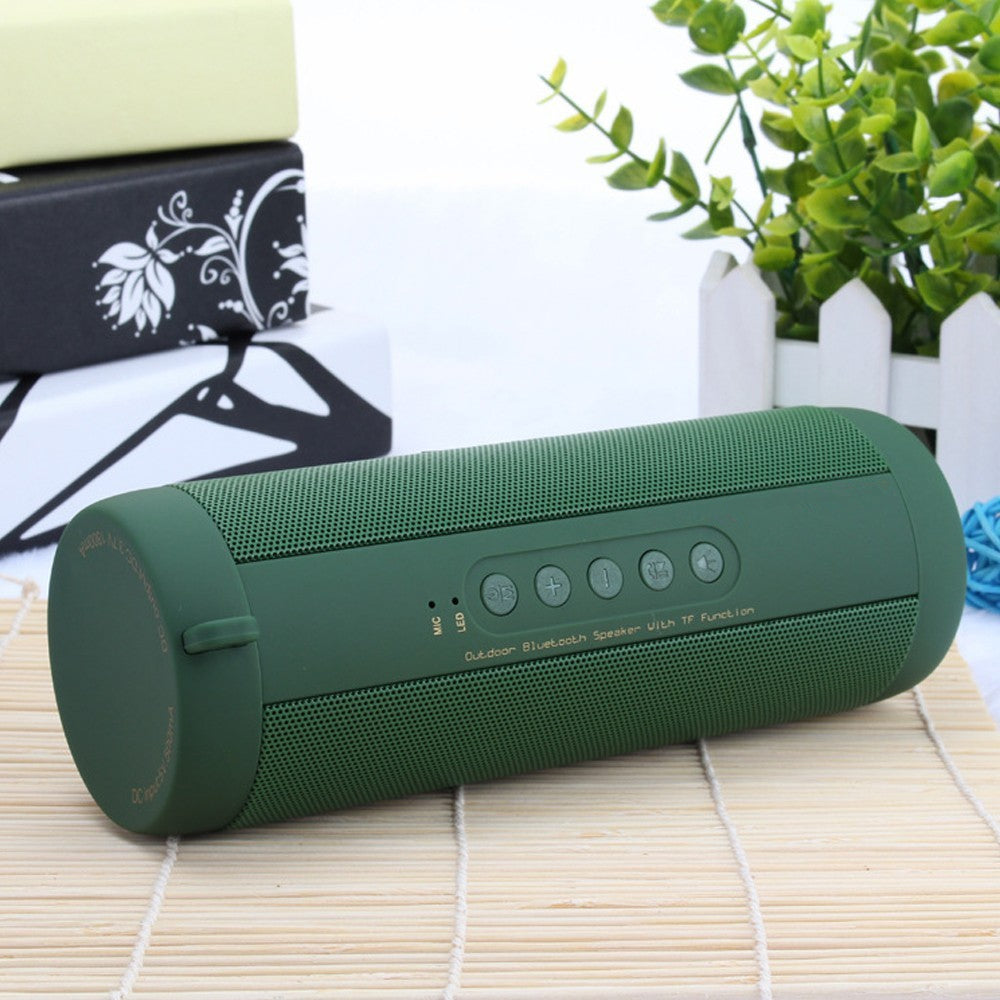 Speaker Outdoor Waterproof Bluetooth Wireless Heavy Subwoofer Outdoor Plug-in card bluetooth speaker