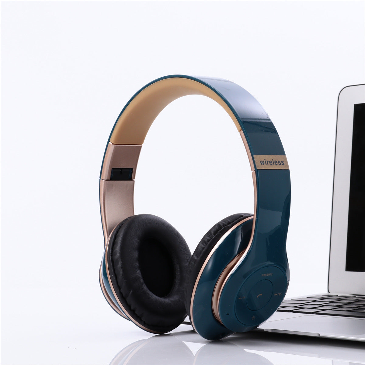 Sleek Sports Wireless Folding Headphones